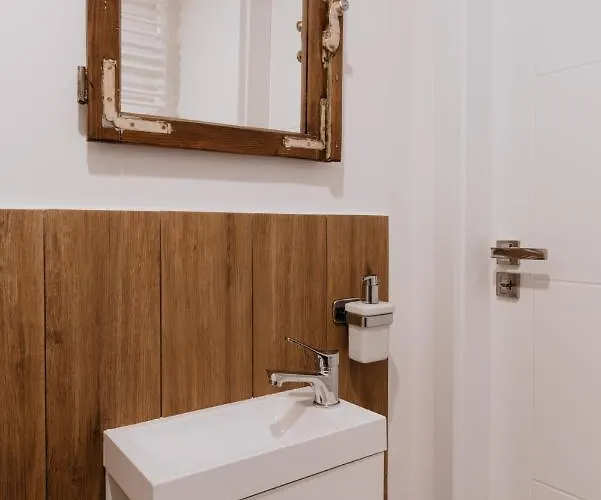 Apartamento Old Town Wroclaw-2floor Private Parking